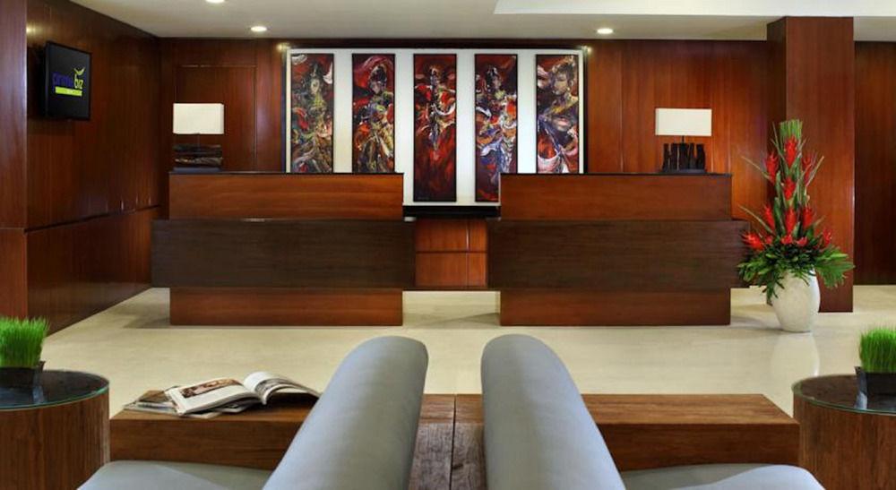 Primebiz Hotel Kuta Кута Экстерьер фото