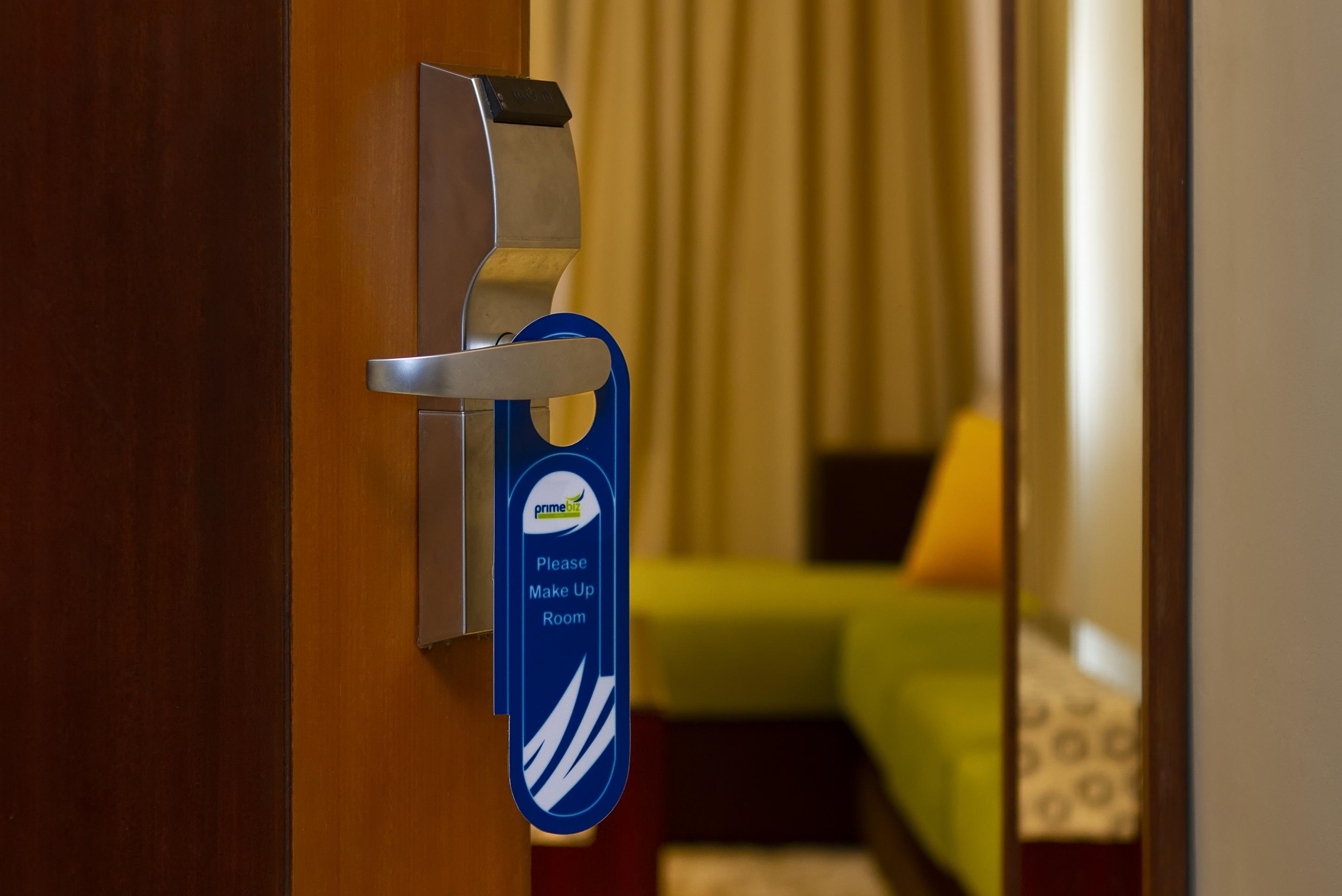 Primebiz Hotel Kuta Кута Экстерьер фото