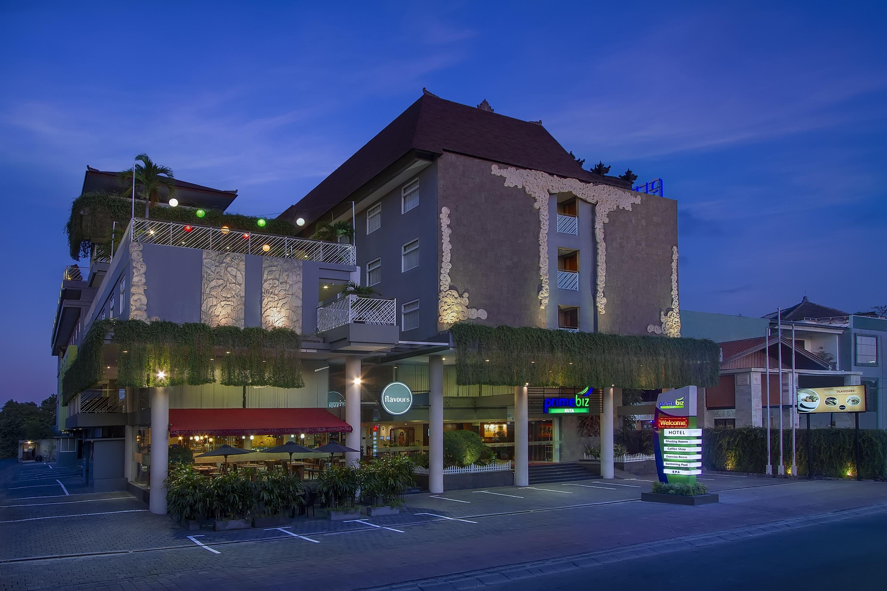 Primebiz Hotel Kuta Кута Экстерьер фото