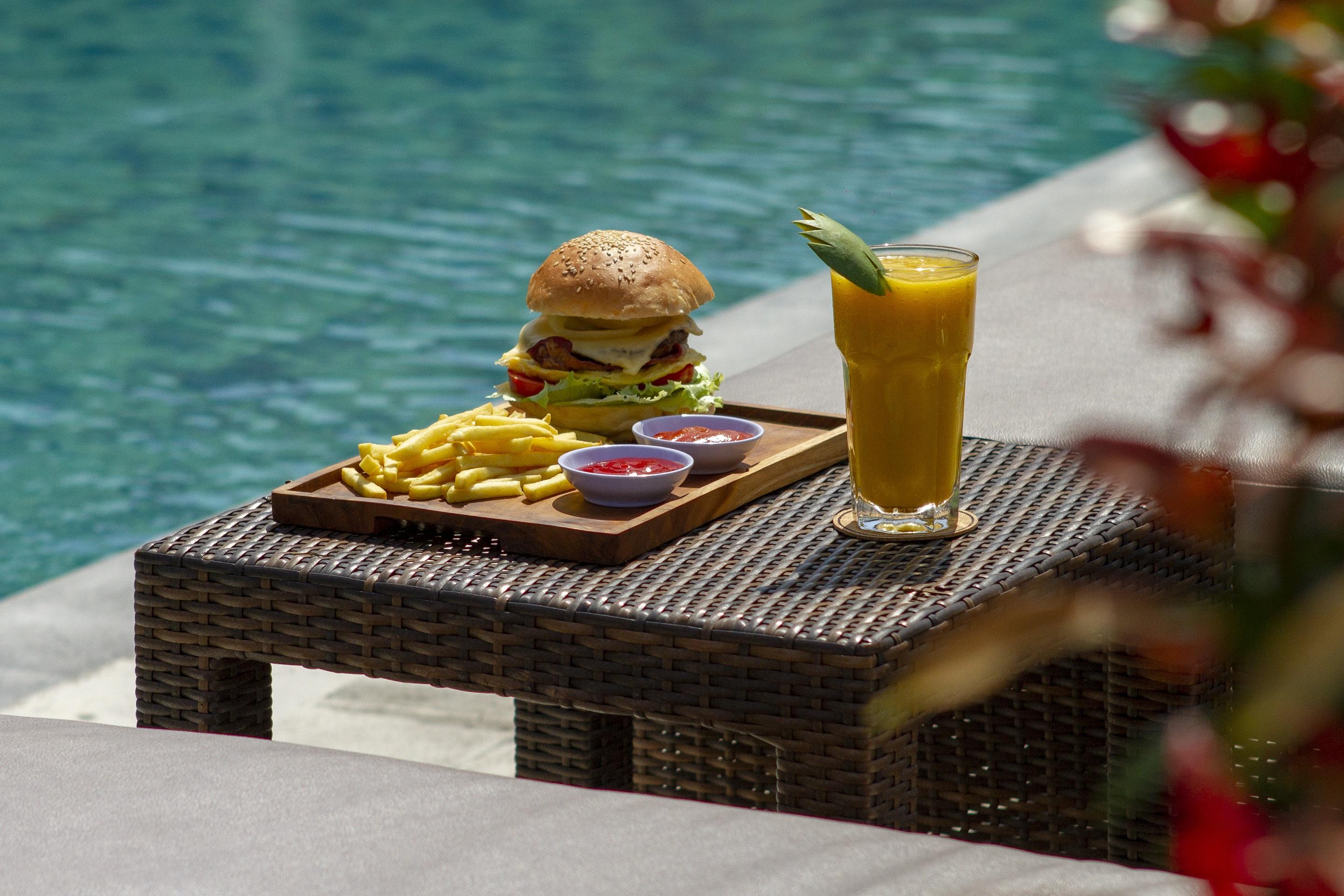 Primebiz Hotel Kuta Кута Экстерьер фото