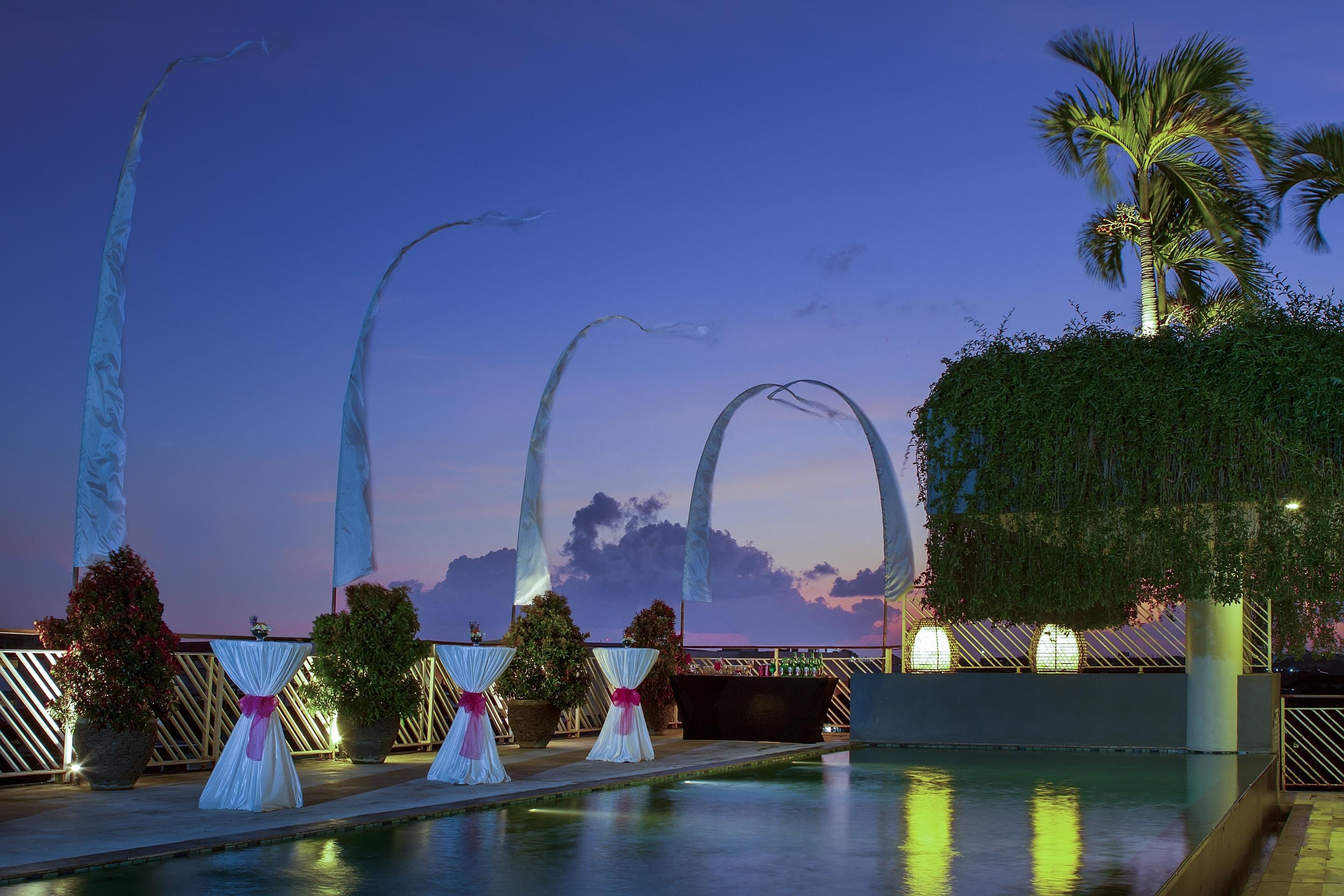 Primebiz Hotel Kuta Кута Экстерьер фото